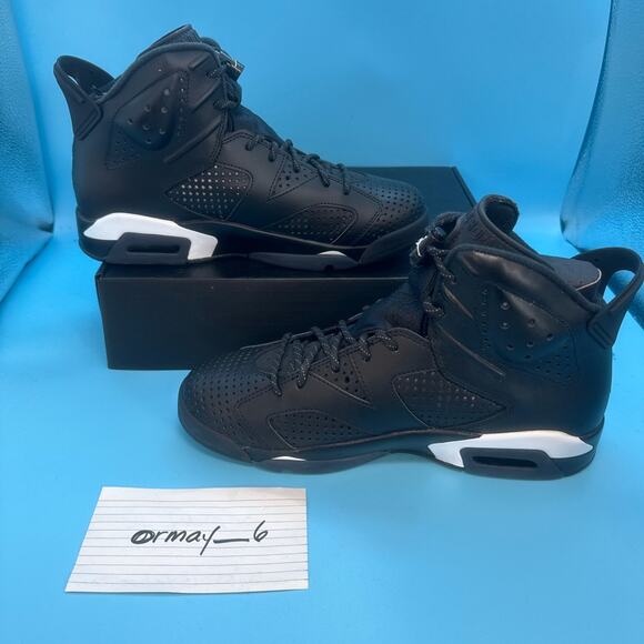 Jordan 6 Retro \